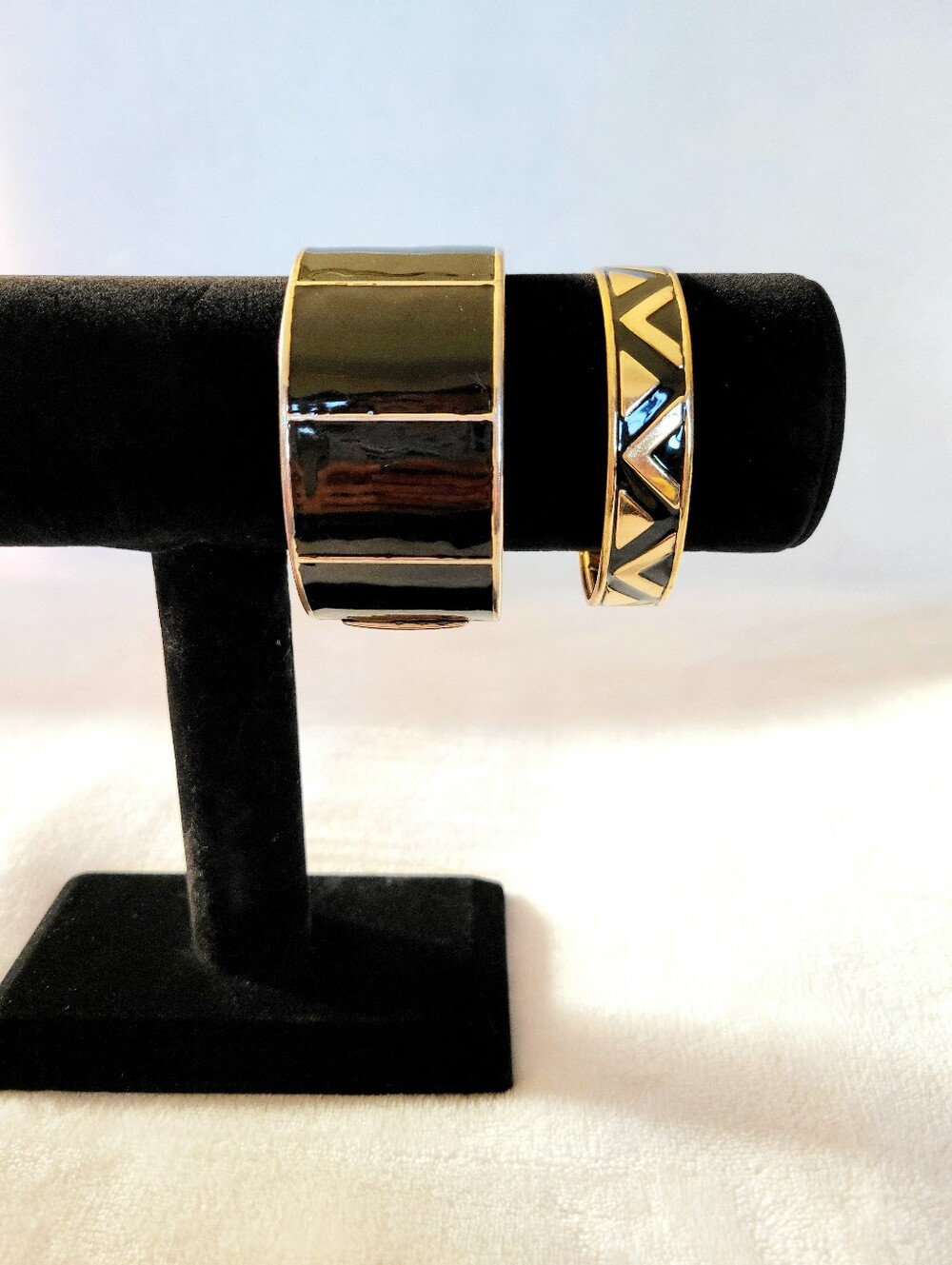 Vintage Banana Republic Signed Bracelet & Black & Gold Tone Bangle Bracelet Lot